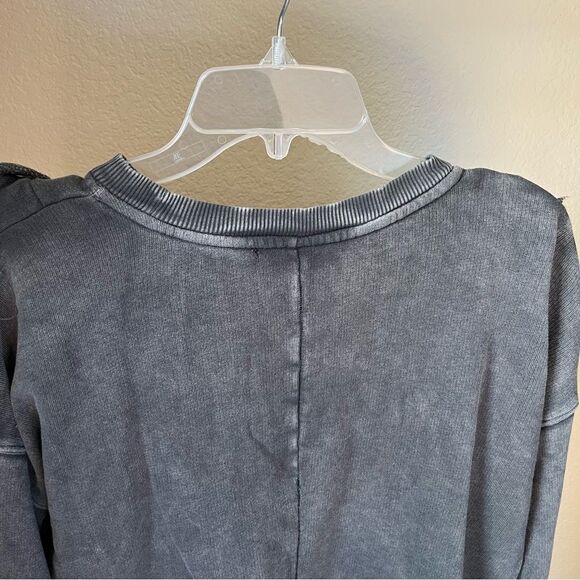 Free People Women's Small Sweater. - Picture 6 of 7